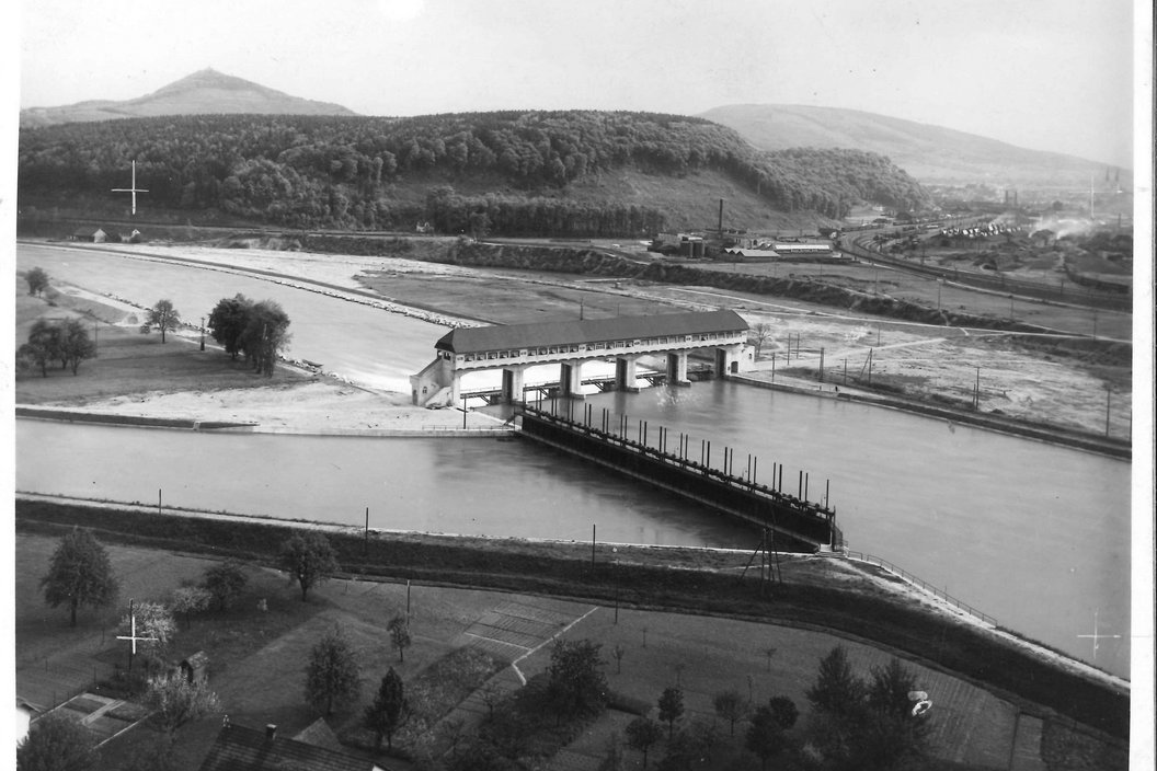 A picture in black and white of winznau